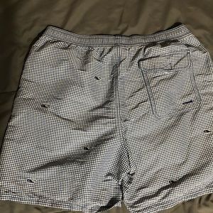 Vineyard vines Swim trunks